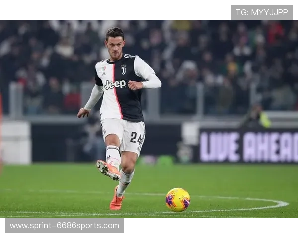 足球球星理疗新趋势解析：如何通过科学康复延长运动寿命